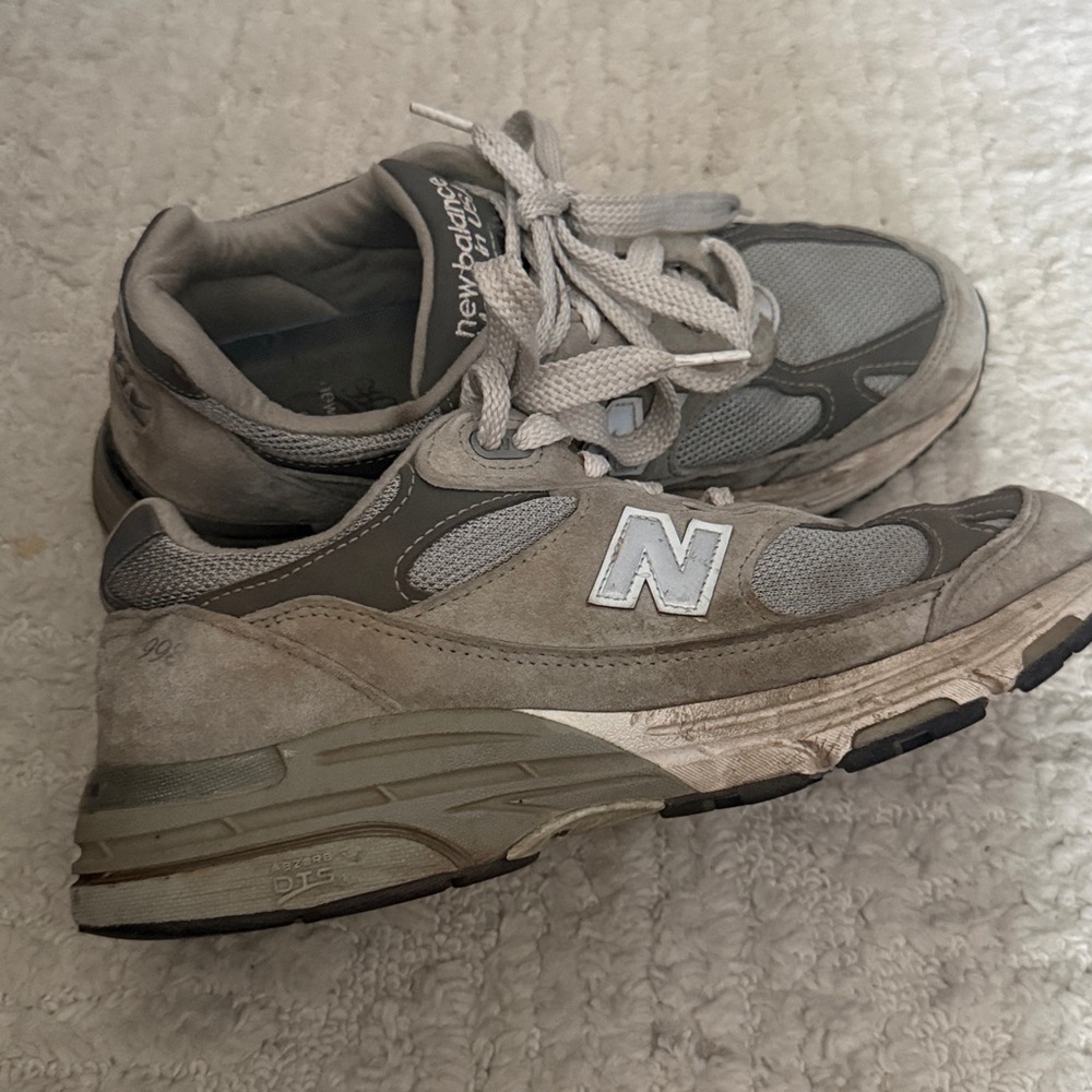 Women’s New Balance 991 size 9 - Picture 4 of 5